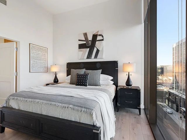 1212 Demonbreun St Apt 615, Nashville, TN 37203