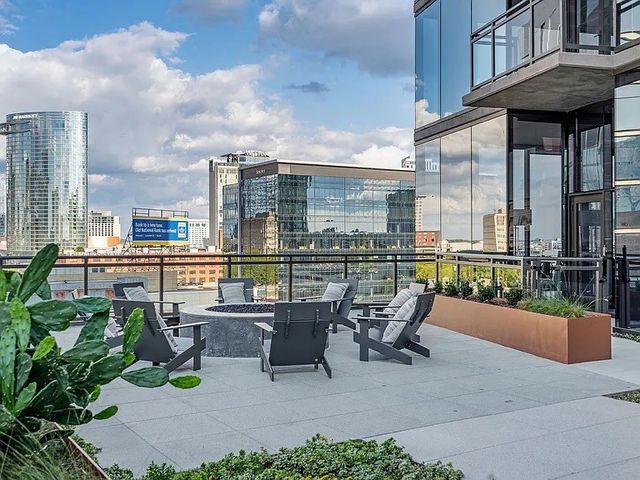 1212 Demonbreun St Apt 615, Nashville, TN 37203