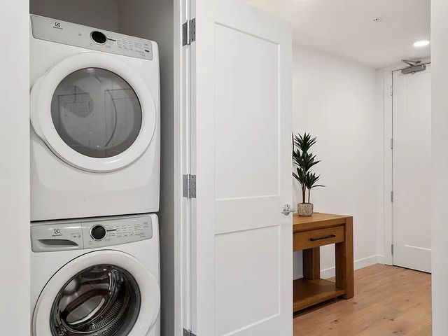 1212 Demonbreun St Apt 615, Nashville, TN 37203