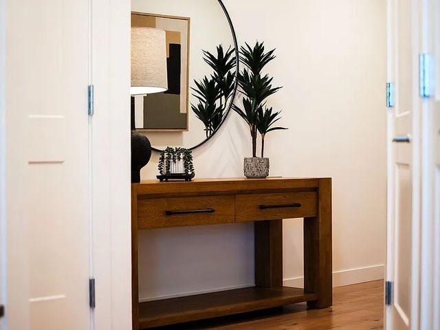 1212 Demonbreun St Apt 615, Nashville, TN 37203