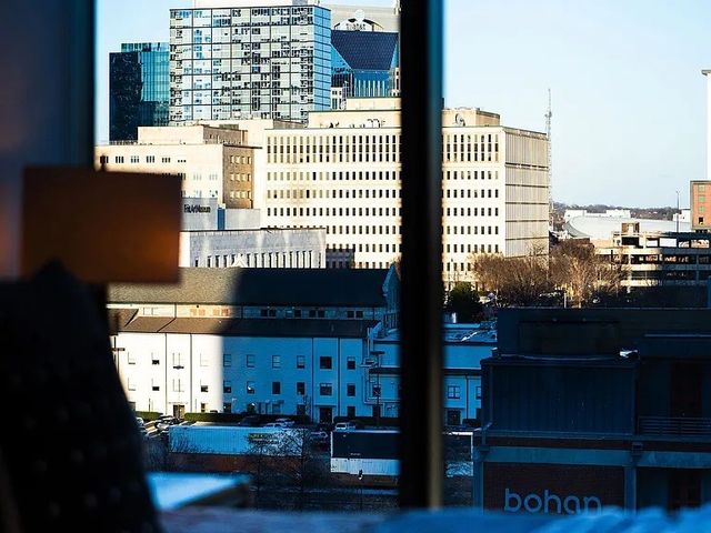 1212 Demonbreun St Apt 615, Nashville, TN 37203