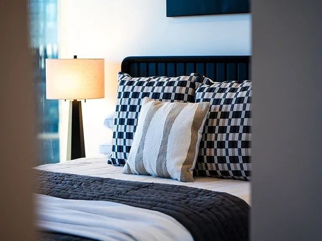 1212 Demonbreun St Apt 615, Nashville, TN 37203