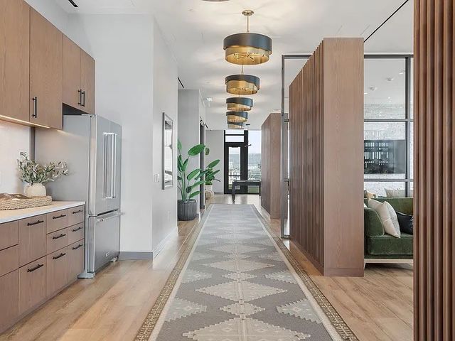 1212 Demonbreun St Apt 615, Nashville, TN 37203