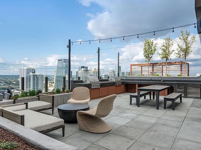 1212 Demonbreun St Apt 615, Nashville, TN 37203