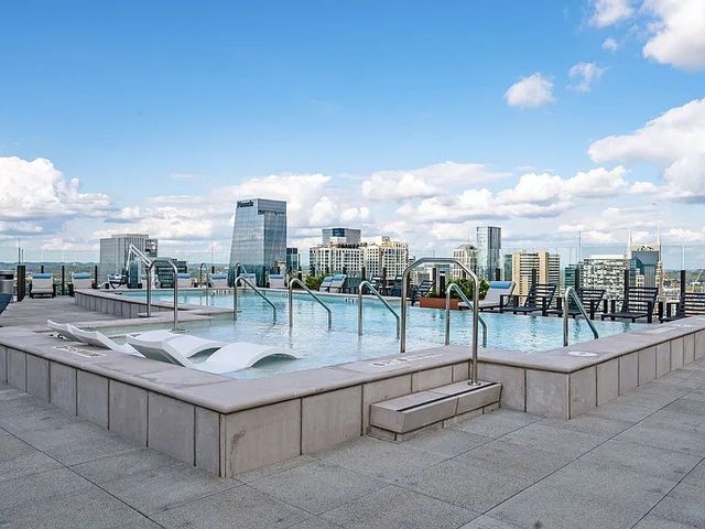 1212 Demonbreun St Apt 615, Nashville, TN 37203