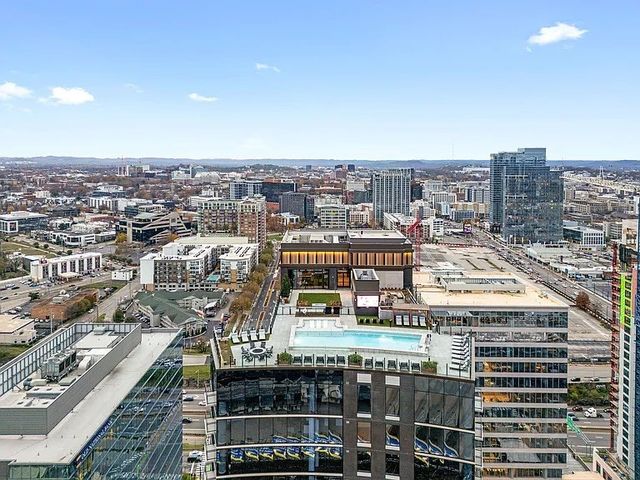 1212 Demonbreun St Apt 615, Nashville, TN 37203