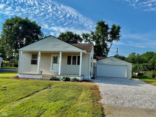 4749 W Smith Valley Road, Greenwood, IN 46142