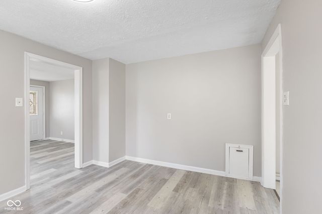 4749 W Smith Valley Road, Greenwood, IN 46142