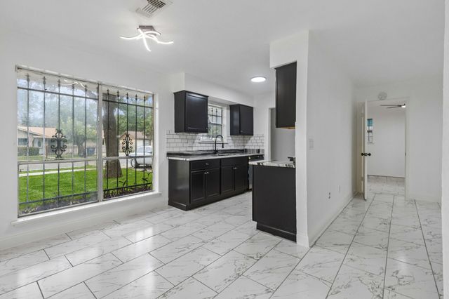 9925 Homeplace Drive, Dallas, TX 75217