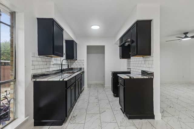 9925 Homeplace Drive, Dallas, TX 75217