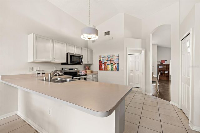 1224 CASTERTON CIRCLE, Davenport, FL 33897