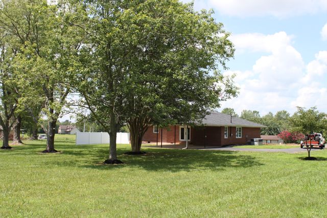 1789 Hartsville Pike, Lebanon, TN 37087