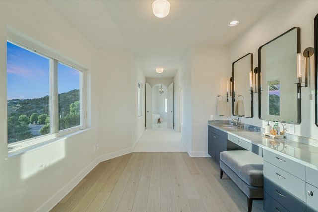 5304 Scenic View DR, Austin, TX 78746