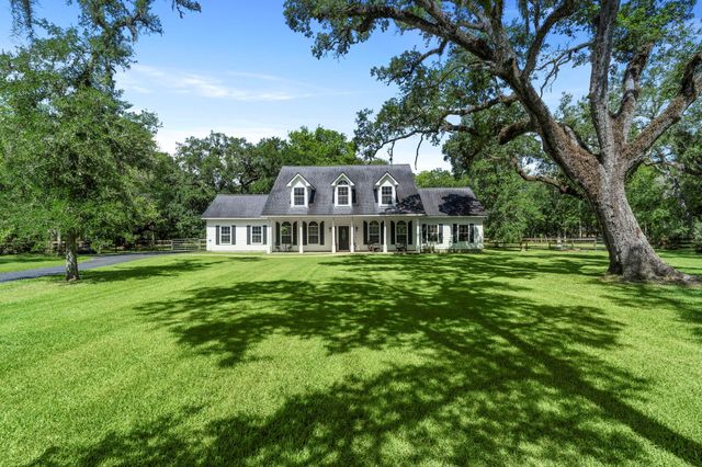 13502 E Brazos Bend Drive, Needville, TX 77461