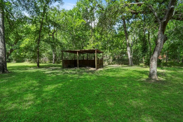 13502 E Brazos Bend Drive, Needville, TX 77461