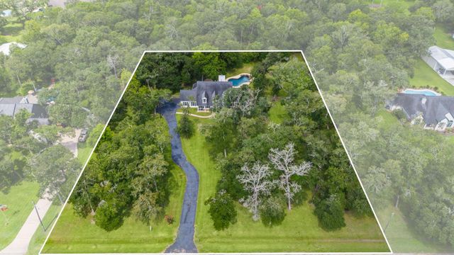 13502 E Brazos Bend Drive, Needville, TX 77461