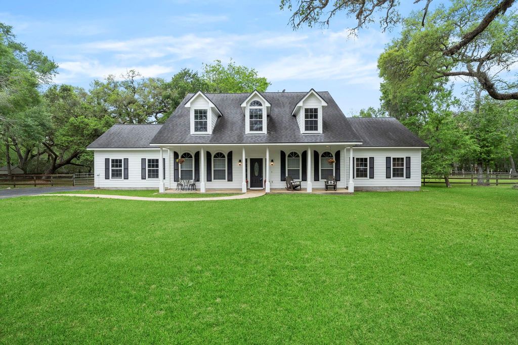 13502 E Brazos Bend Drive, Needville, TX 77461