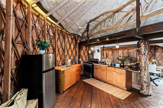 65-500 Kaukonahua Road 18, Waialua, HI 96791