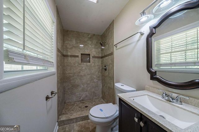 1518 Pine Glen Circle, Decatur, GA 30035