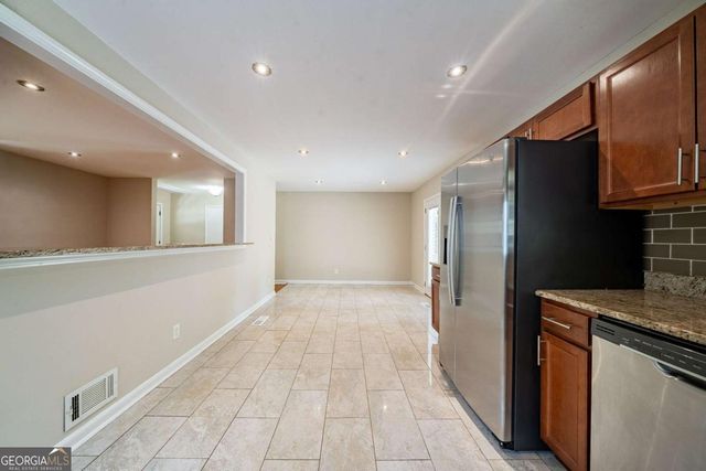 1518 Pine Glen Circle, Decatur, GA 30035