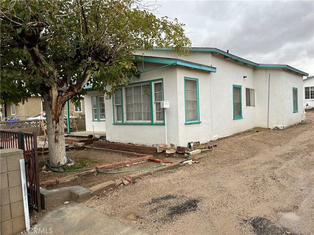604 E Buena Vista, Barstow, CA 92311
