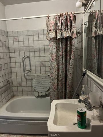 604 E Buena Vista, Barstow, CA 92311