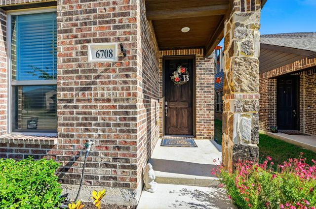 6708 Farsight Drive, Fort Worth, TX 76179