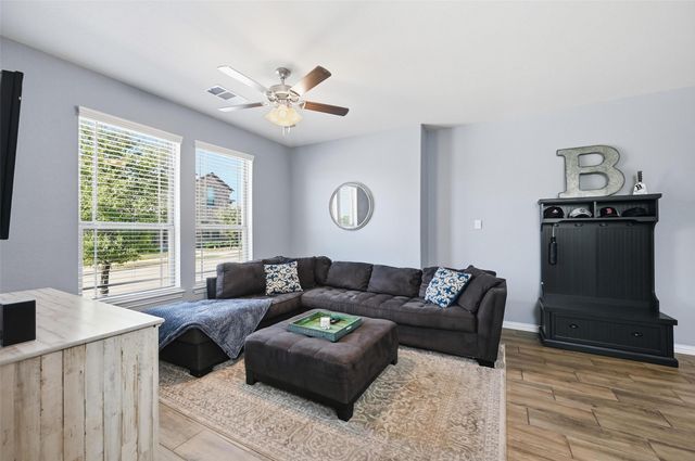 6708 Farsight Drive, Fort Worth, TX 76179