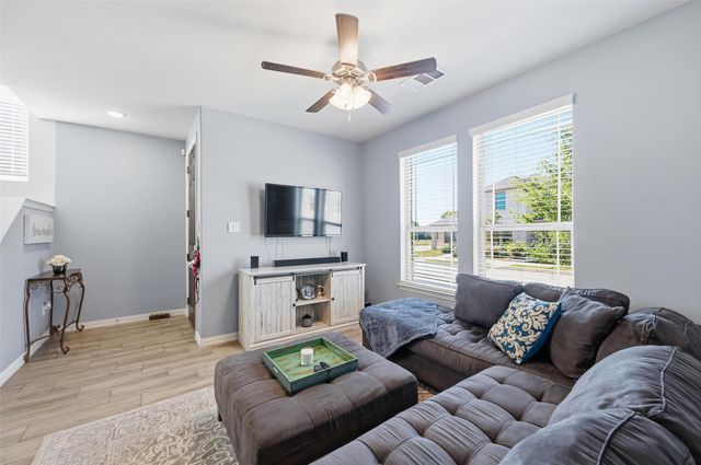 6708 Farsight Drive, Fort Worth, TX 76179