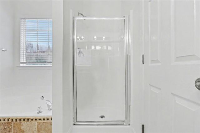 415 Crested View Drive, Loganville, GA 30052