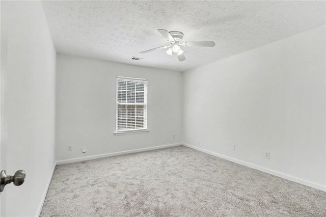 415 Crested View Drive, Loganville, GA 30052