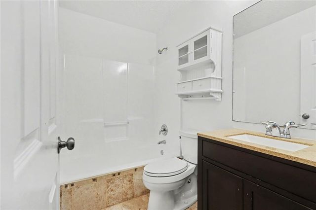 415 Crested View Drive, Loganville, GA 30052