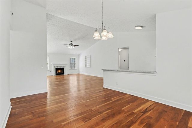 415 Crested View Drive, Loganville, GA 30052