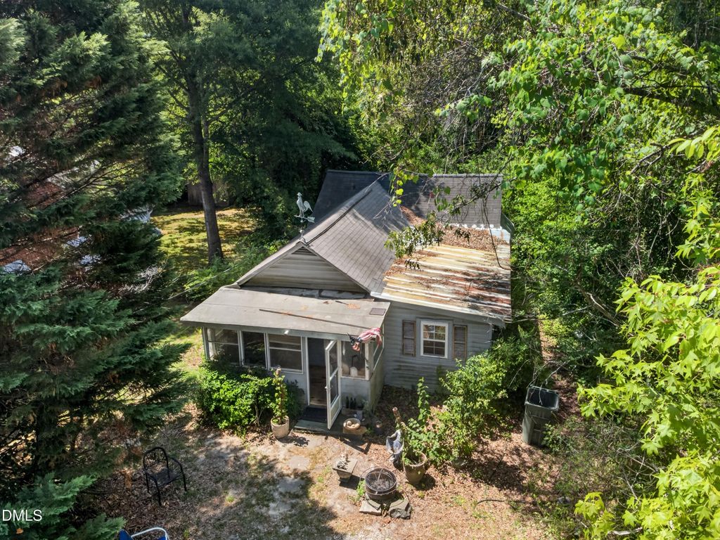 415 Willow Street, Cary, NC 27511