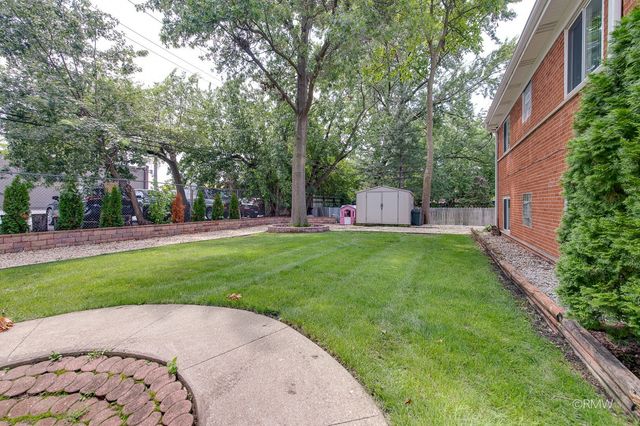 34 N Main Street 1S, Glen Ellyn, IL 60137