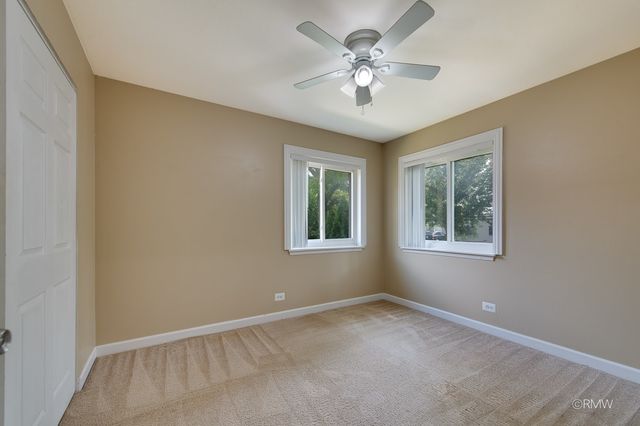 34 N Main Street 1S, Glen Ellyn, IL 60137