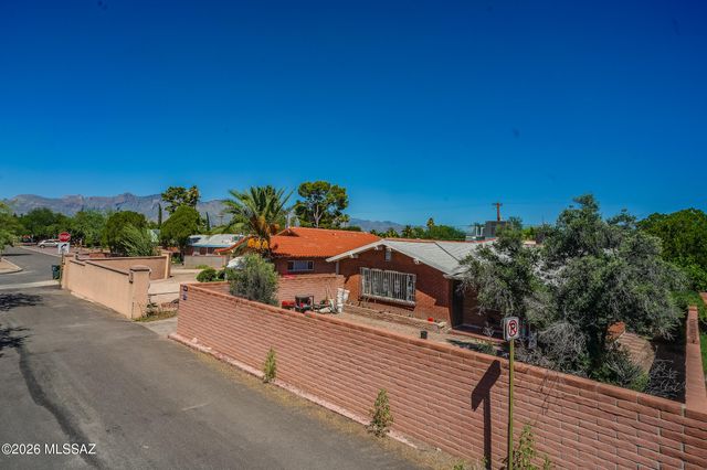 1732 N Campbell Avenue, Tucson, AZ 85719