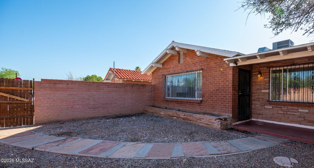 1732 N Campbell Avenue, Tucson, AZ 85719
