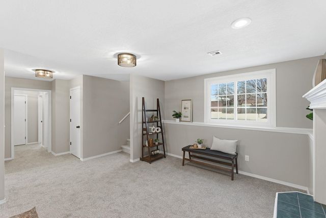 2130 N Pine Grove St, Wichita, KS 67212