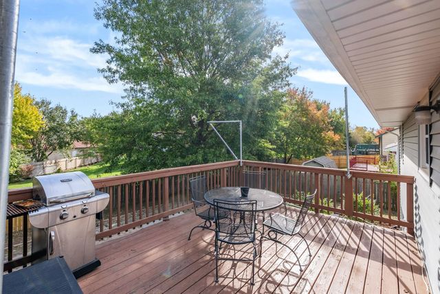 2130 N Pine Grove St, Wichita, KS 67212