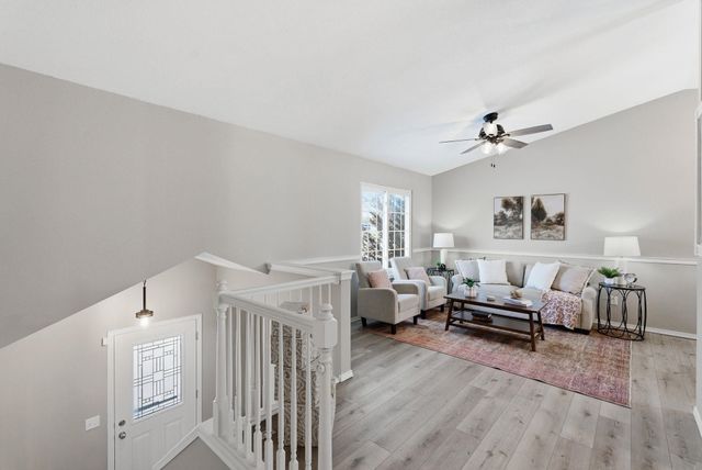 2130 N Pine Grove St, Wichita, KS 67212