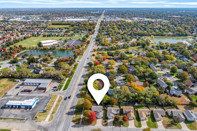 2130 N Pine Grove St, Wichita, KS 67212