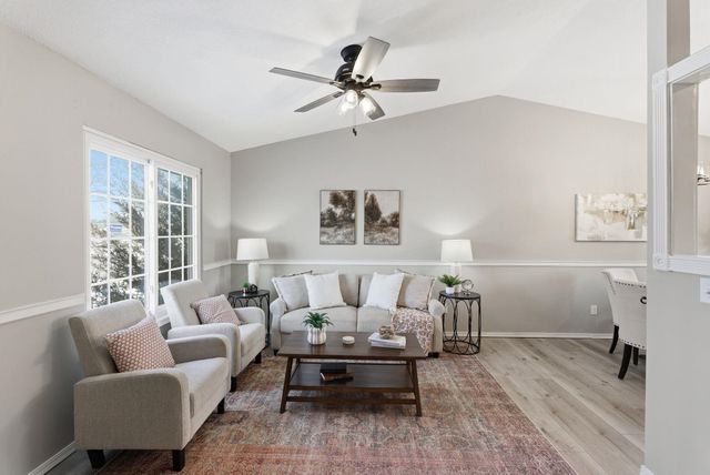 2130 N Pine Grove St, Wichita, KS 67212