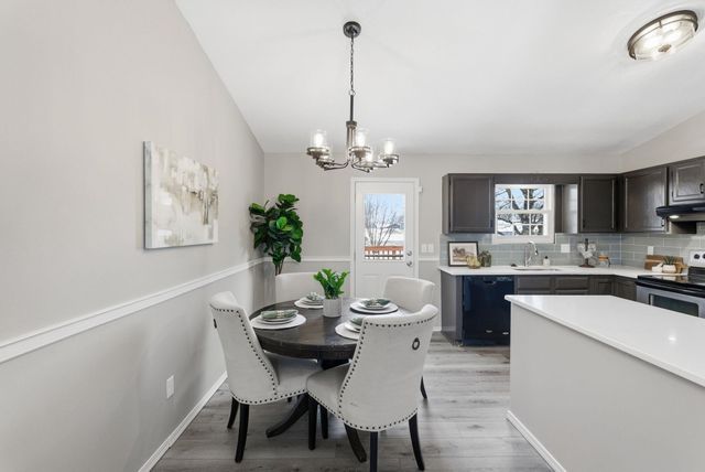 2130 N Pine Grove St, Wichita, KS 67212