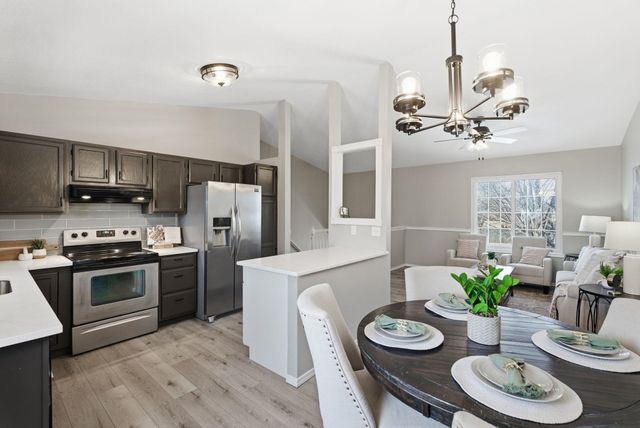 2130 N Pine Grove St, Wichita, KS 67212