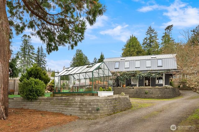27584 Anchor Place NW, Poulsbo, WA 98370