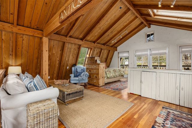 27584 Anchor Place NW, Poulsbo, WA 98370