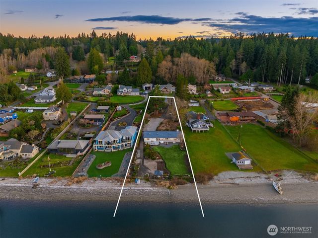 27584 Anchor Place NW, Poulsbo, WA 98370
