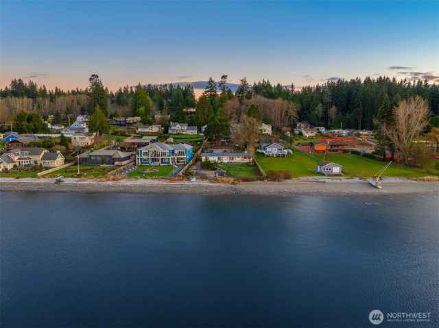 27584 Anchor Place NW, Poulsbo, WA 98370