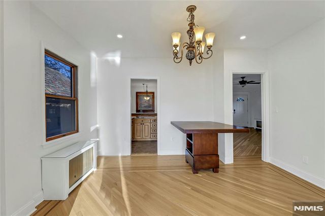 10 W Lake Drive, Wayne, NJ 07470